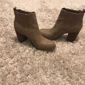 Ankle boots
